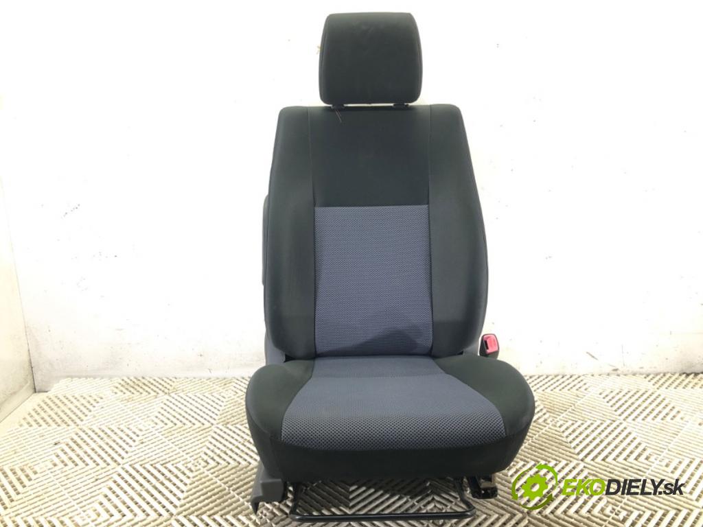 FIAT SEDICI (189_) 2006 - 2014    1.9 D Multijet 88 kW [120 KM] olej napędowy 2006 - 2011  Sedadlo pravy predný 