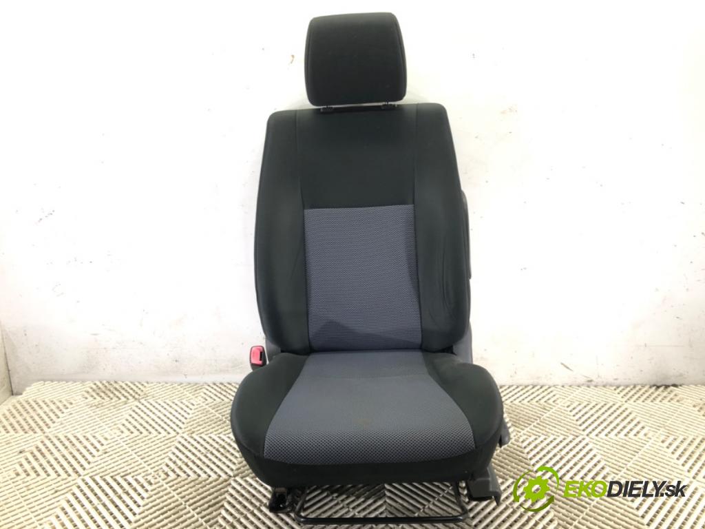 FIAT SEDICI (189_) 2006 - 2014    1.9 D Multijet 88 kW [120 KM] olej napędowy 2006 - 2011  Sedadlo ľavy predný 