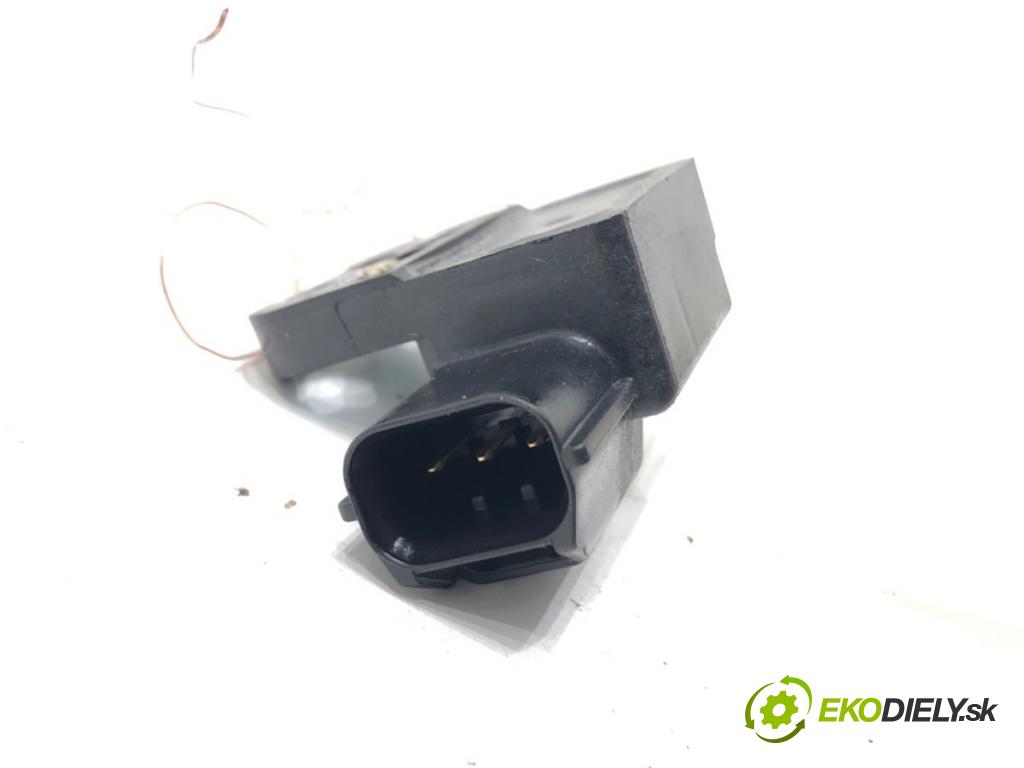 FIAT SEDICI (189_) 2006 - 2014    1.9 D Multijet 88 kW [120 KM] olej napędowy 2006 - 2011  Snímač nárazu 33945-82C10 (Snímače nárazu)