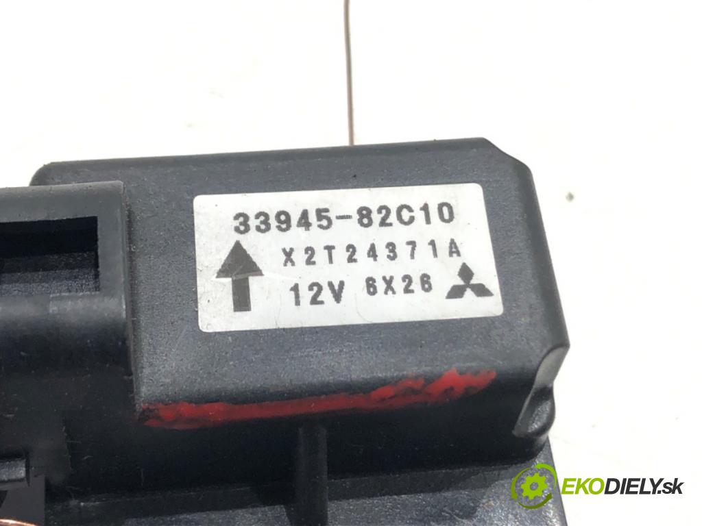FIAT SEDICI (189_) 2006 - 2014    1.9 D Multijet 88 kW [120 KM] olej napędowy 2006 - 2011  Snímač nárazu 33945-82C10 (Snímače nárazu)