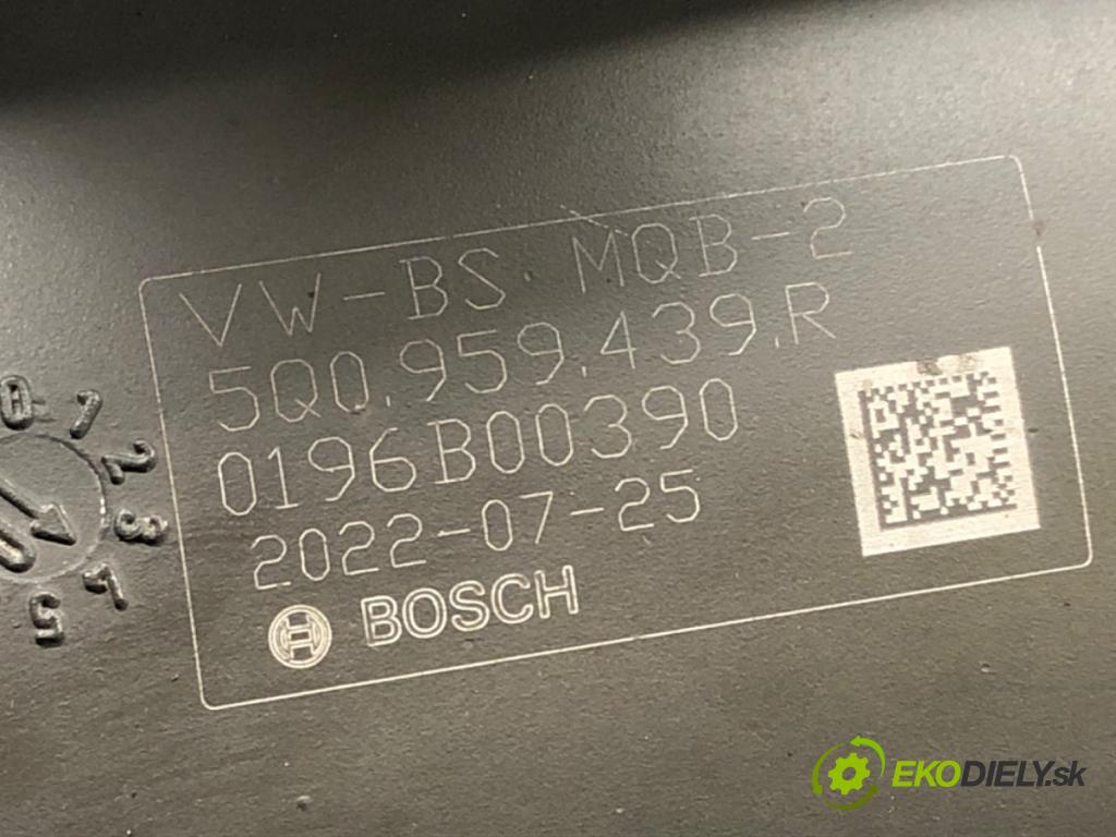 SKODA SUPERB III (3V3) 2015 - 2022    2.0 TDI 147 kW [200 KM] olej napędowy 2020 - 2022  riadenie 3Q1423050AF (Riadenia)
