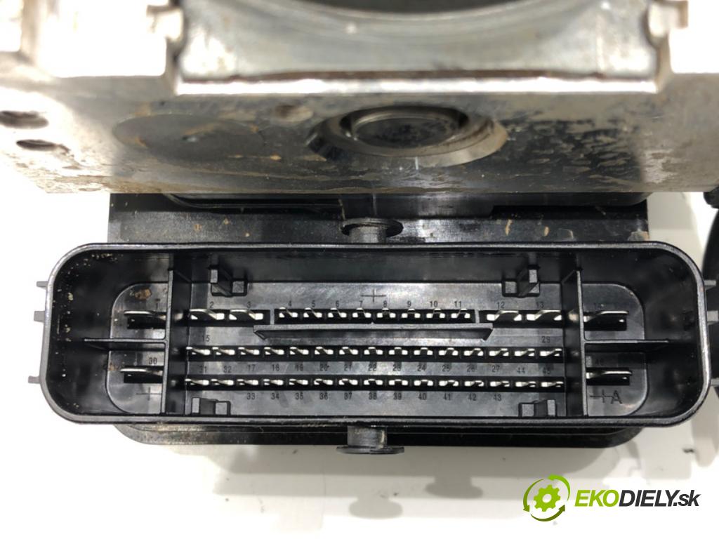 SKODA SUPERB III (3V3) 2015 - 2022    2.0 TDI 147 kW [200 KM] olej napędowy 2020 - 2022  Pumpa ABS 5Q0614517GD (Pumpy ABS)