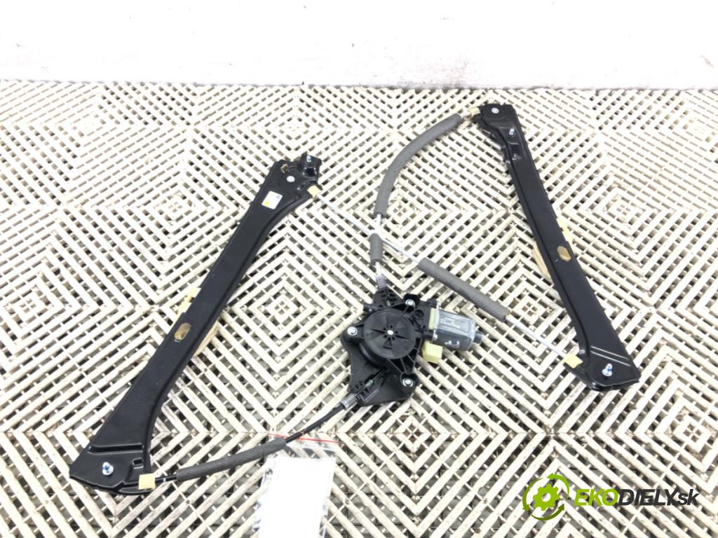 SKODA SUPERB III (3V3) 2015 - 2022    2.0 TDI 147 kW [200 KM] olej napędowy 2020 - 2022  mechanismus okna pravý přední část 3V0837462A