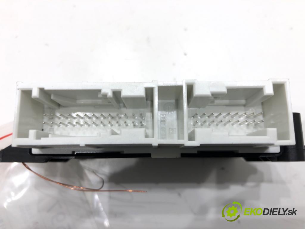 SKODA SUPERB III (3V3) 2015 - 2022    2.0 TDI 147 kW [200 KM] olej napędowy 2020 - 2022  Modul PDC 5QA919294J (Ostatné)