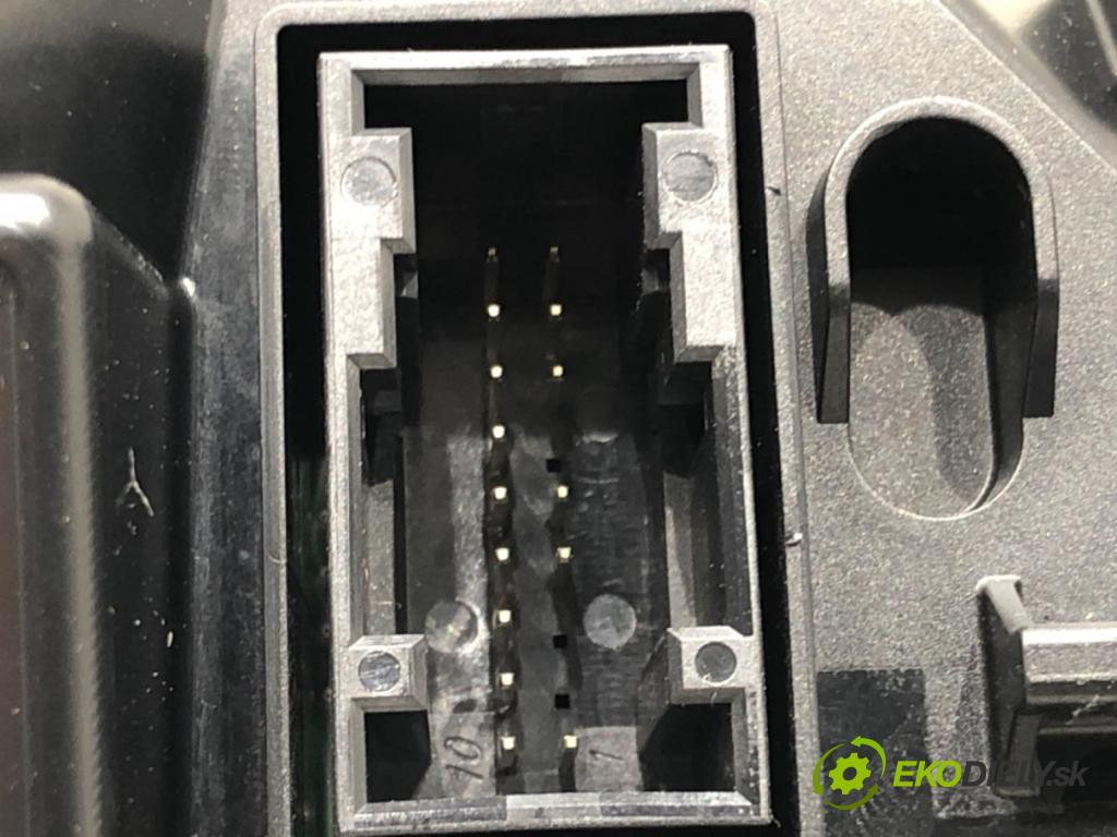SKODA SUPERB III (3V3) 2015 - 2022    2.0 TDI 147 kW [200 KM] olej napędowy 2020 - 2022  Prístrojovka 3V0920790H (Prístrojové dosky, displeje)