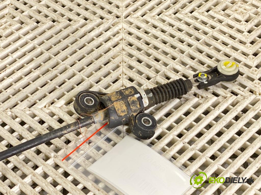 SKODA SUPERB III (3V3) 2015 - 2022    2.0 TDI 147 kW [200 KM] olej napędowy 2020 - 2022  Kulisa 3Q1713023AH (Rýchlostné páky / kulisy)