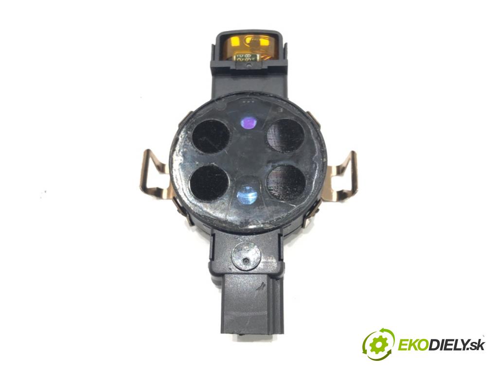 SKODA SUPERB III (3V3) 2015 - 2022    2.0 TDI 147 kW [200 KM] olej napędowy 2020 - 2022  Snímač dažďa 5Q0955547C (Snímače dažďa)