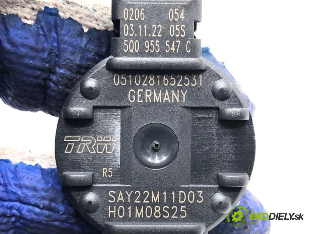 SKODA SUPERB III (3V3) 2015 - 2022    2.0 TDI 147 kW [200 KM] olej napędowy 2020 - 2022  Snímač dažďa 5Q0955547C (Snímače dažďa)