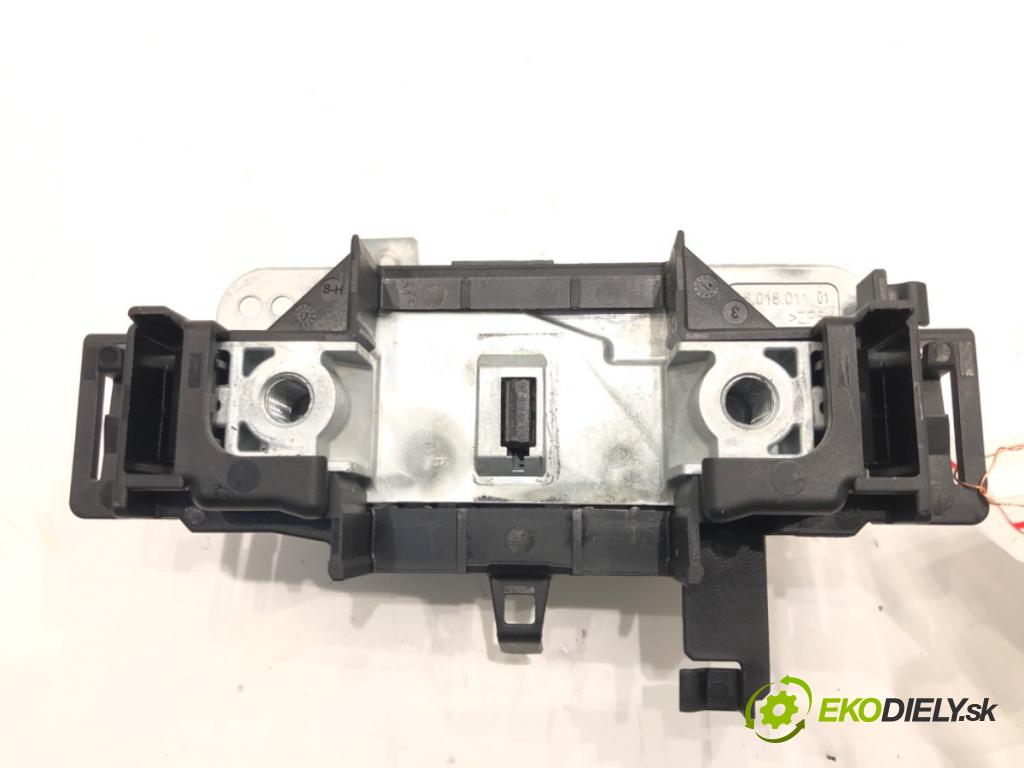 SKODA SUPERB III (3V3) 2015 - 2022    2.0 TDI 147 kW [200 KM] olej napędowy 2020 - 2022  blokáda volantu 2Q0905861B (Ostatné)