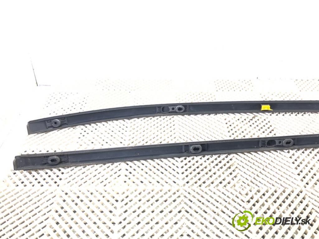 HYUNDAI i40 I Kombi Van (VF) 2011 - 2022    1.7 CRDI 85 kW [116 KM] olej napędowy 2015 - 2022  zábradlí: STŘECHA