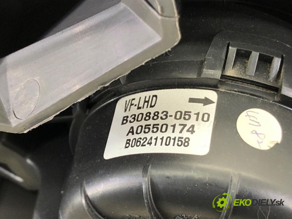 HYUNDAI i40 I Kombi Van (VF) 2011 - 2022    1.7 CRDI 85 kW [116 KM] olej napędowy 2015 - 2022  topné těleso radiátor topení komplet KOMBAJN  (Radiátory topení)