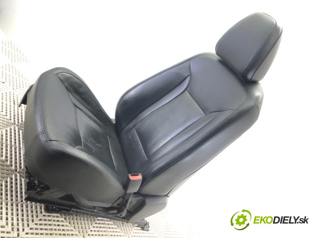 HYUNDAI i40 I Kombi Van (VF) 2011 - 2022    1.7 CRDI 85 kW [116 KM] olej napędowy 2015 - 2022  Sedadlo pravy predný