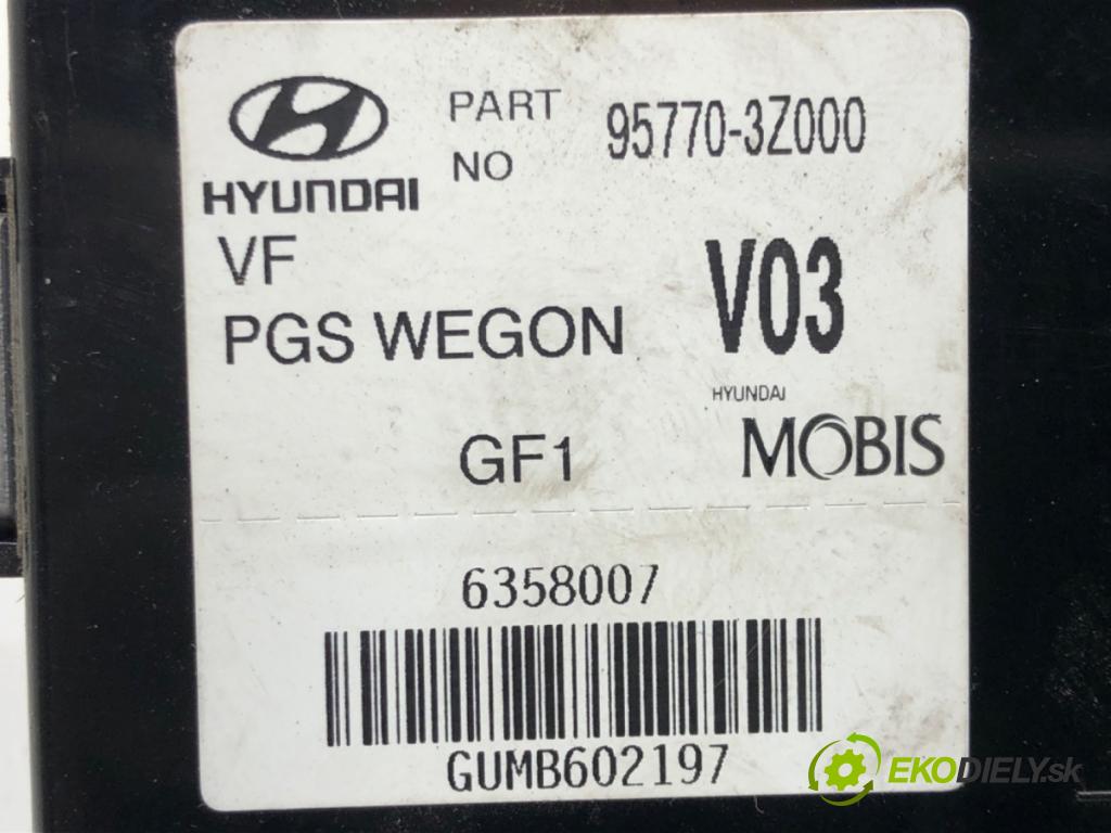 HYUNDAI i40 I Kombi Van (VF) 2011 - 2022    1.7 CRDI 85 kW [116 KM] olej napędowy 2015 - 2022  Modul PDC 95770-3Z000 (Ostatné)