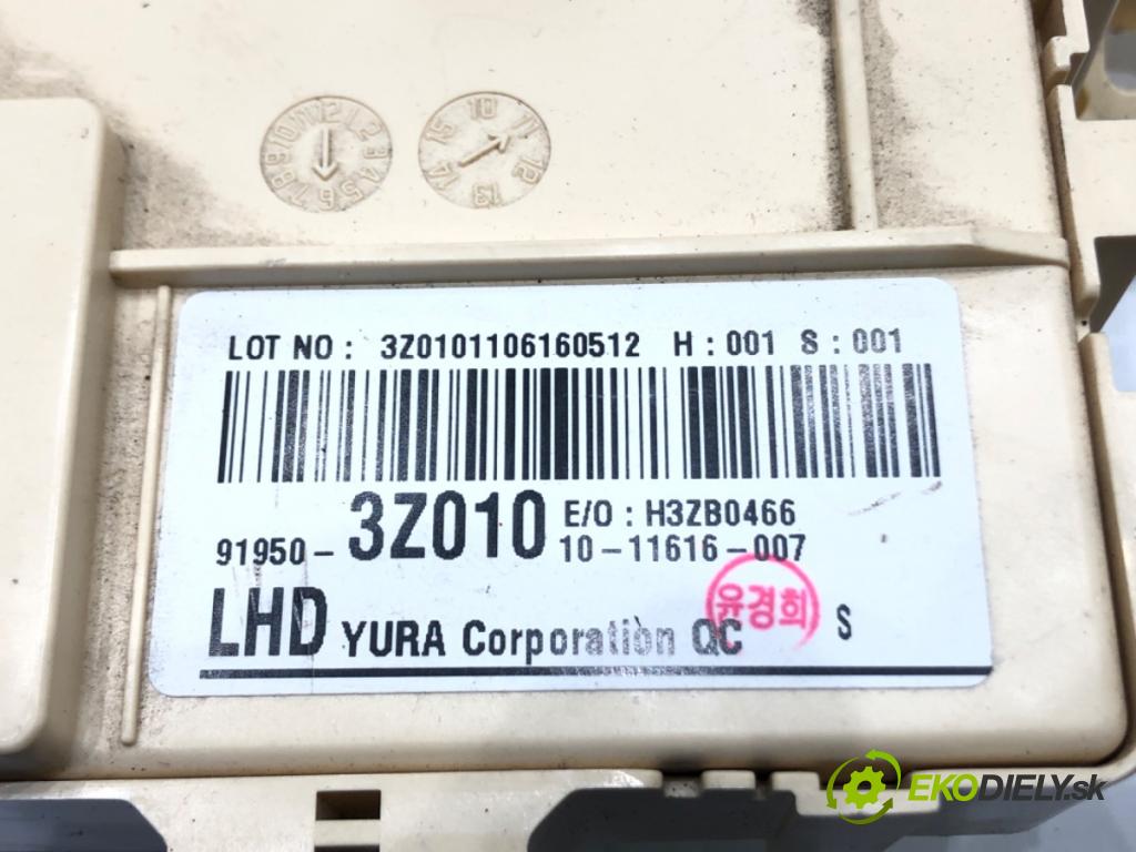 HYUNDAI i40 I Kombi Van (VF) 2011 - 2022    1.7 CRDI 85 kW [116 KM] olej napędowy 2015 - 2022  skříňka poistková 91950-3Z010 (Pojistkové skříňky)
