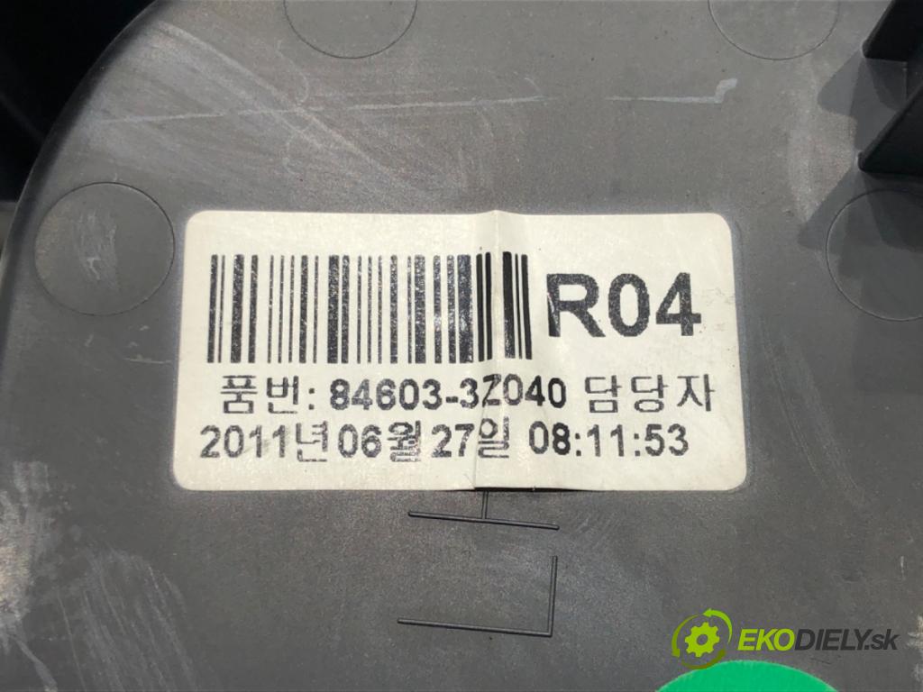 HYUNDAI i40 I Kombi Van (VF) 2011 - 2022    1.7 CRDI 85 kW [116 KM] olej napędowy 2015 - 2022  Priehradka, kastlík TUNEL: 84603-3Z040