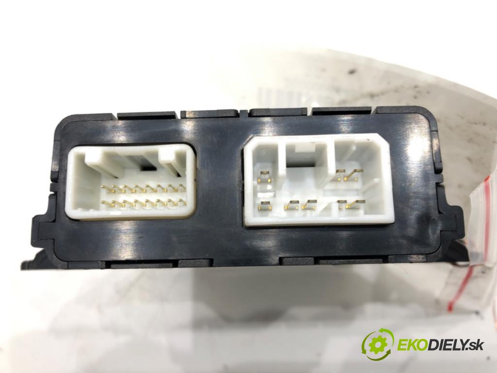 HYUNDAI i40 I Kombi Van (VF) 2011 - 2022    1.7 CRDI 85 kW [116 KM] olej napędowy 2015 - 2022  Modul svetiel 92170-3Z000 (Ostatné)