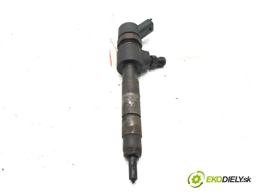 OPEL VECTRA C Kombi (Z02) 2003 - 2009    1.9 CDTI (F35) 88 kW [120 KM] olej napędowy 2004 - 2009  vstrekovač 0445110165 (Vstrekovače)