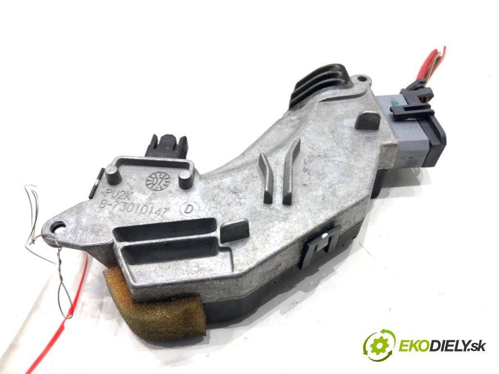 OPEL VECTRA C Kombi (Z02) 2003 - 2009    1.9 CDTI (F35) 88 kW [120 KM] olej napędowy 2004 - 2009  odpor rezistor topení vzduchu 8-73010147 (Odpory topení)