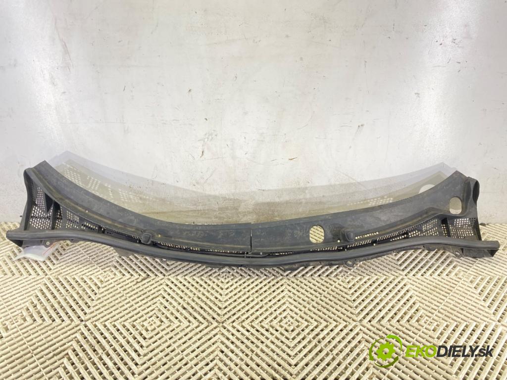 MAZDA 3 (BL) 2008 - 2014    1.6 MZR (BL14) 77 kW [105 KM] benzyna 2008 - 2014  Torpédo, plast pod čelné okno BBM4507S1 (Torpéda)