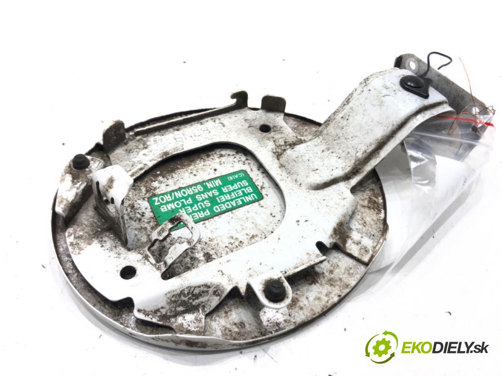 MAZDA 3 (BL) 2008 - 2014    1.6 MZR (BL14) 77 kW [105 KM] benzyna 2008 - 2014  Dvierka nádrže paliva  (Ostatné)