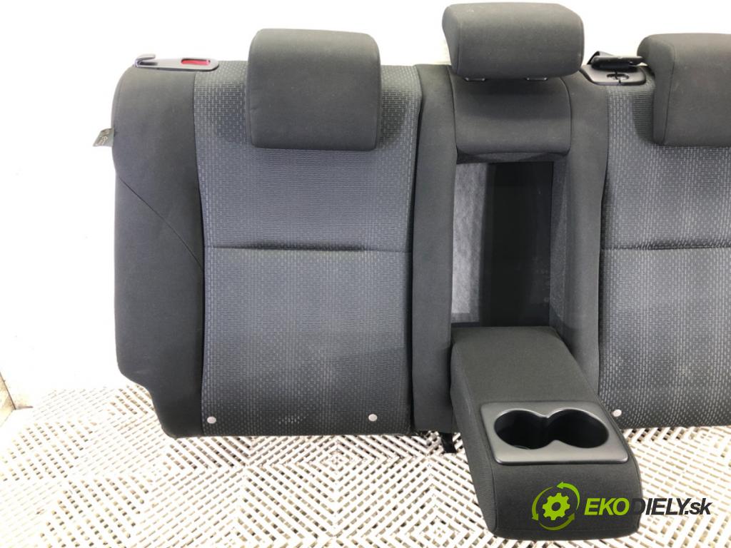MAZDA 3 (BL) 2008 - 2014    1.6 MZR (BL14) 77 kW [105 KM] benzyna 2008 - 2014  Sedadlo druhý rad