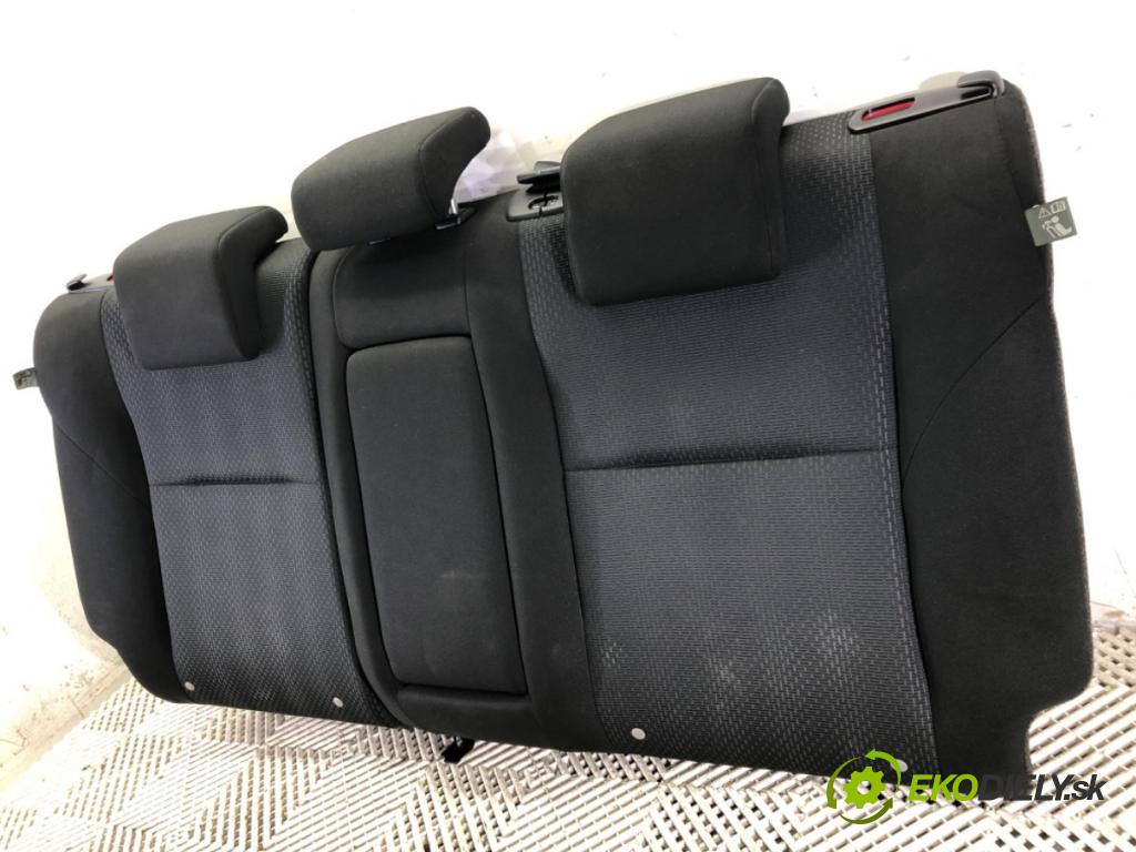 MAZDA 3 (BL) 2008 - 2014    1.6 MZR (BL14) 77 kW [105 KM] benzyna 2008 - 2014  Sedadlo druhý rad