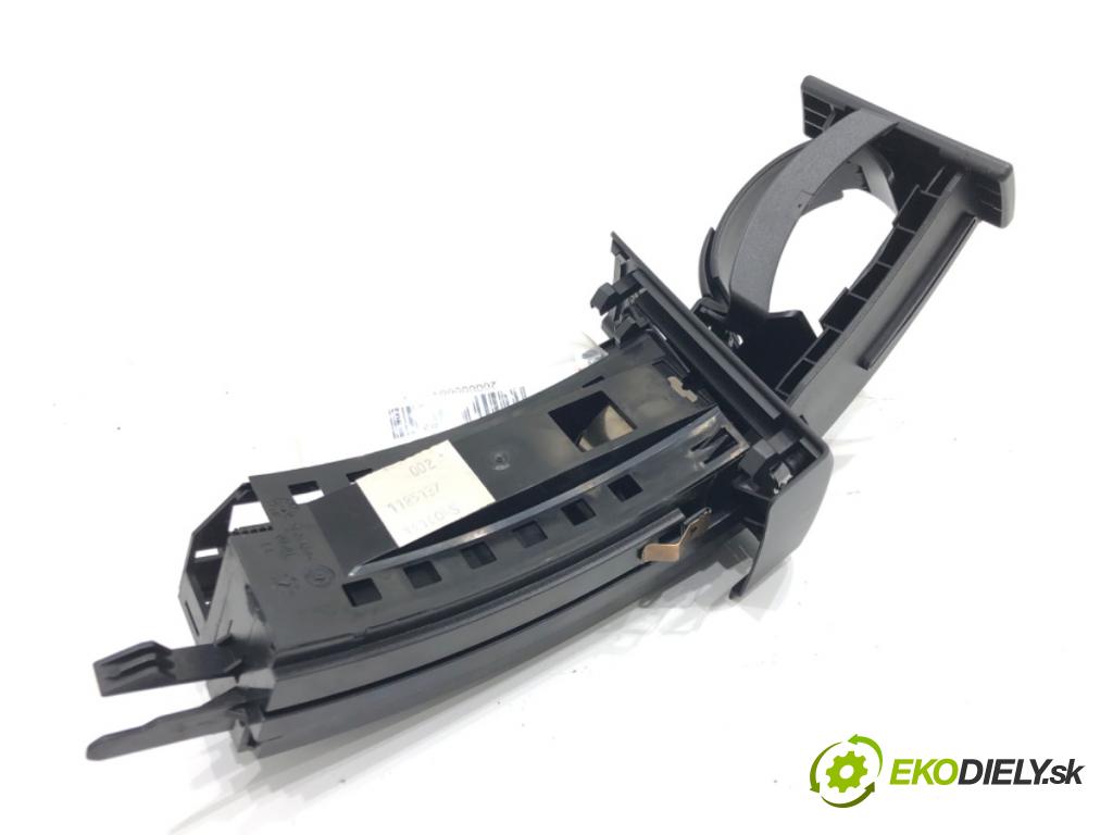 BMW X3 (E83) 2003 - 2011    2.0 d 110 kW [150 KM] olej napędowy 2004 - 2007  Držiak na nápoje 22167210 (Úchyty, držiaky na nápoje)