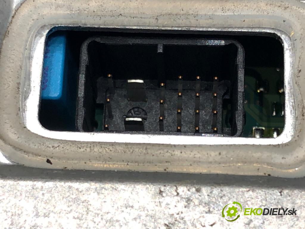 BMW X3 (E83) 2003 - 2011    2.0 d 110 kW [150 KM] olej napędowy 2004 - 2007  Menič XENON 1307329074 (Riadiace jednotky xenónu)