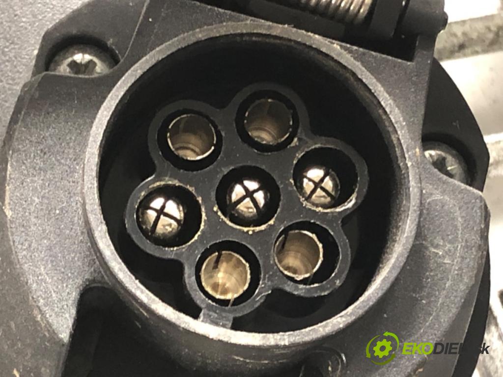 BMW X3 (E83) 2003 - 2011    2.0 d 110 kW [150 KM] olej napędowy 2004 - 2007  Hák tažné zařízení  (Tažná zařízení)