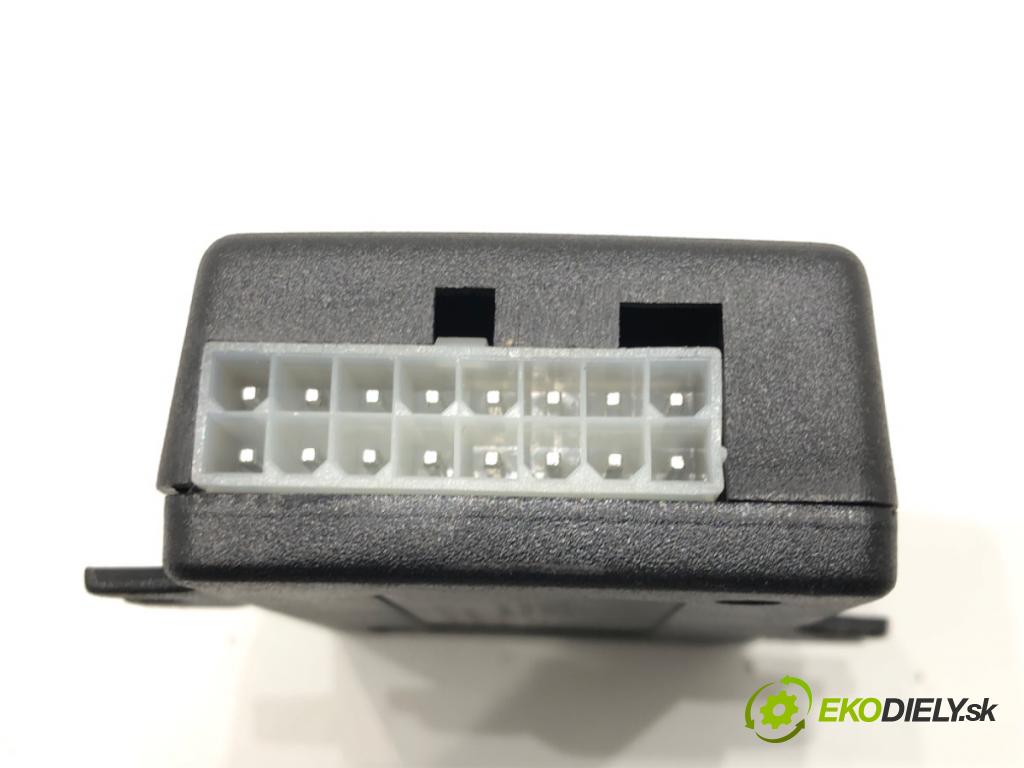 BMW X3 (E83) 2003 - 2011    2.0 d 110 kW [150 KM] olej napędowy 2004 - 2007  Modul ťažného oka WH1 (Ostatné)