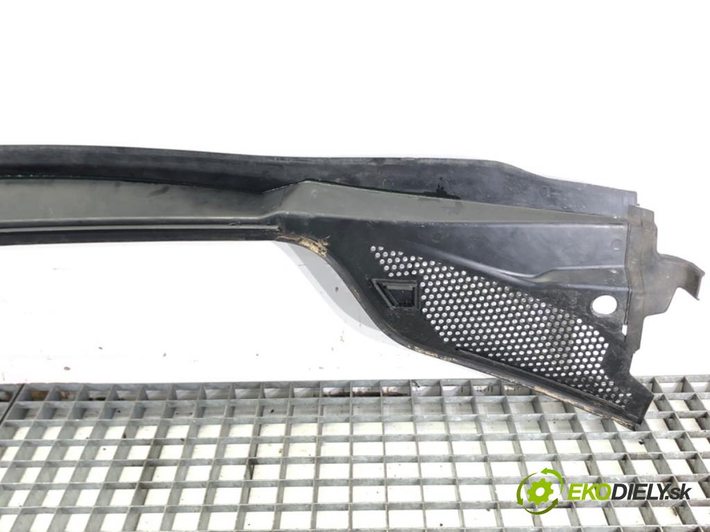 CITROEN C4 I (LC_) 2004 - 2014    1.6 HDi 80 kW [109 KM] olej napędowy 2004 - 2011  Torpédo, plast pod čelné okno 96467935XT (Torpéda)