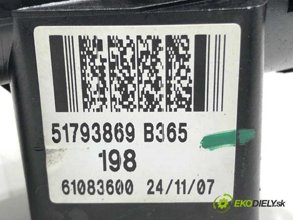 FIAT BRAVO II (198_) 2006 - 2022    1.9 D Multijet (198AXC1B) 110 kW [150 KM] olej napędowy 2007 - 2014  spinačka 51793869 (Spínacie skrinky a kľúče)