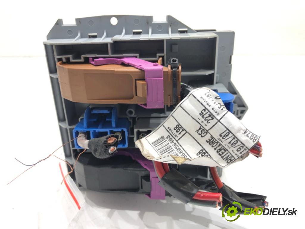 FIAT BRAVO II (198_) 2006 - 2022    1.9 D Multijet (198AXC1B) 110 kW [150 KM] olej napędowy 2007 - 2014  skříňka poistková 51775688 (Pojistkové skříňky)