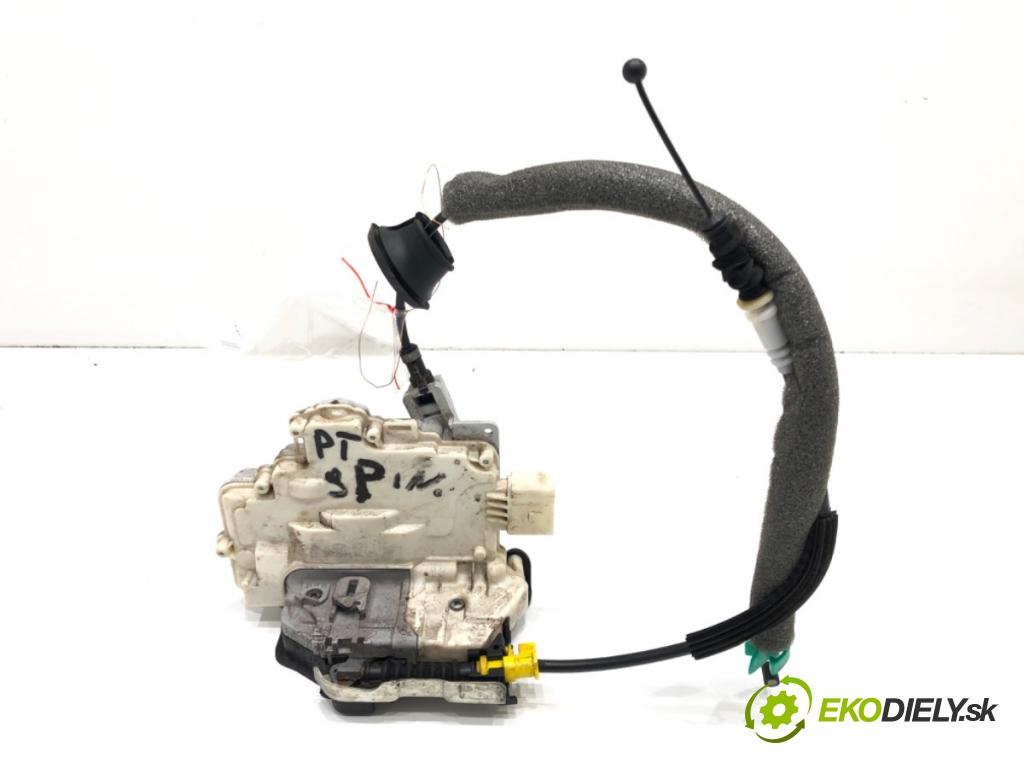 AUDI Q3 (8UB, 8UG) 2011 - 2018    2.0 TDI 130 kW [177 KM] olej napędowy 2011 - 2015  zámok dveře pravý zadní část 4G0839016