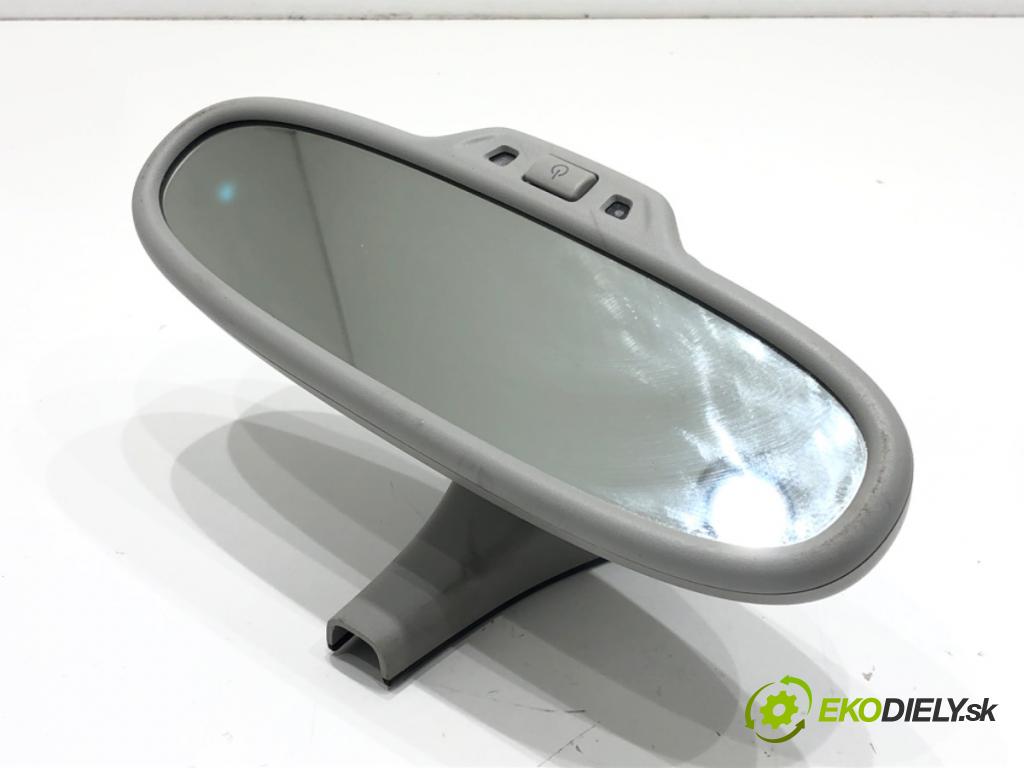 AUDI Q3 (8UB, 8UG) 2011 - 2018    2.0 TDI 130 kW [177 KM] olej napędowy 2011 - 2015  zpětné zrcátko vnitřní 8U0857511AE (Světla vnitřní)