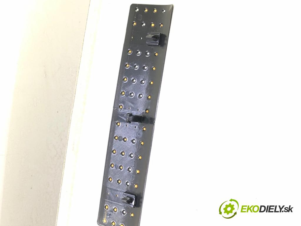 AUDI Q3 (8UB, 8UG) 2011 - 2018    2.0 TDI 130 kW [177 KM] olej napędowy 2011 - 2015  Stropný tapacír  (Stropné tapacíre)