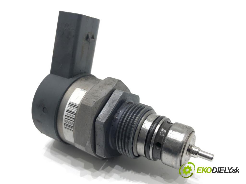 AUDI Q3 (8UB, 8UG) 2011 - 2018    2.0 TDI 130 kW [177 KM] olej napędowy 2011 - 2015  Regulátor tlaku paliva 057130764AB (Ostatné)