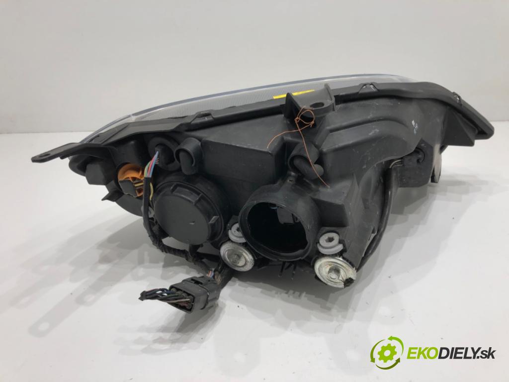 MAZDA 2 (DY) 2003 - 2007    1.4 CD 50 kW [68 KM] olej napędowy 2003 - 2007  Svetlomet ľavy predný 6M71-13W030-AE