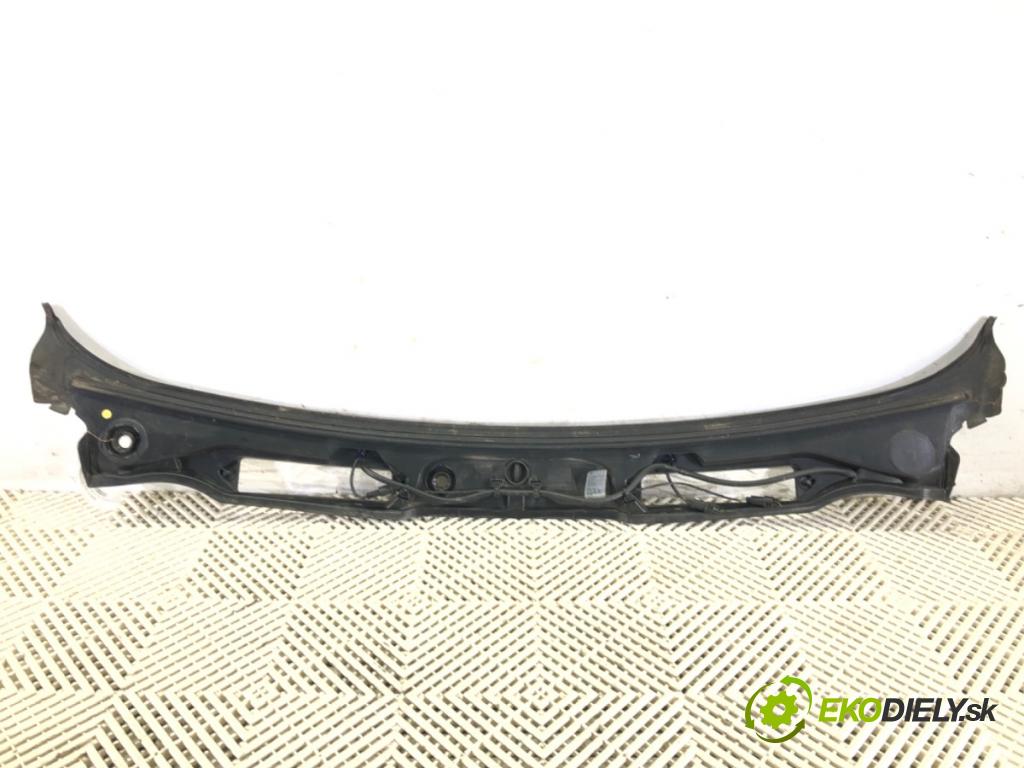 BMW 3 Touring (E91) 2004 - 2012    320 d 130 kW [177 KM] olej napędowy 2007 - 2010  Torpédo, plast pod čelné okno 7180743 (Torpéda)