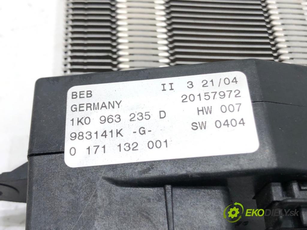 VW GOLF V (1K1) 2003 - 2010    1.9 TDI 66 kW [90 KM] olej napędowy 2004 - 2008  topné těleso radiátor topení elektrická 1K0963235D (Radiátory topení)