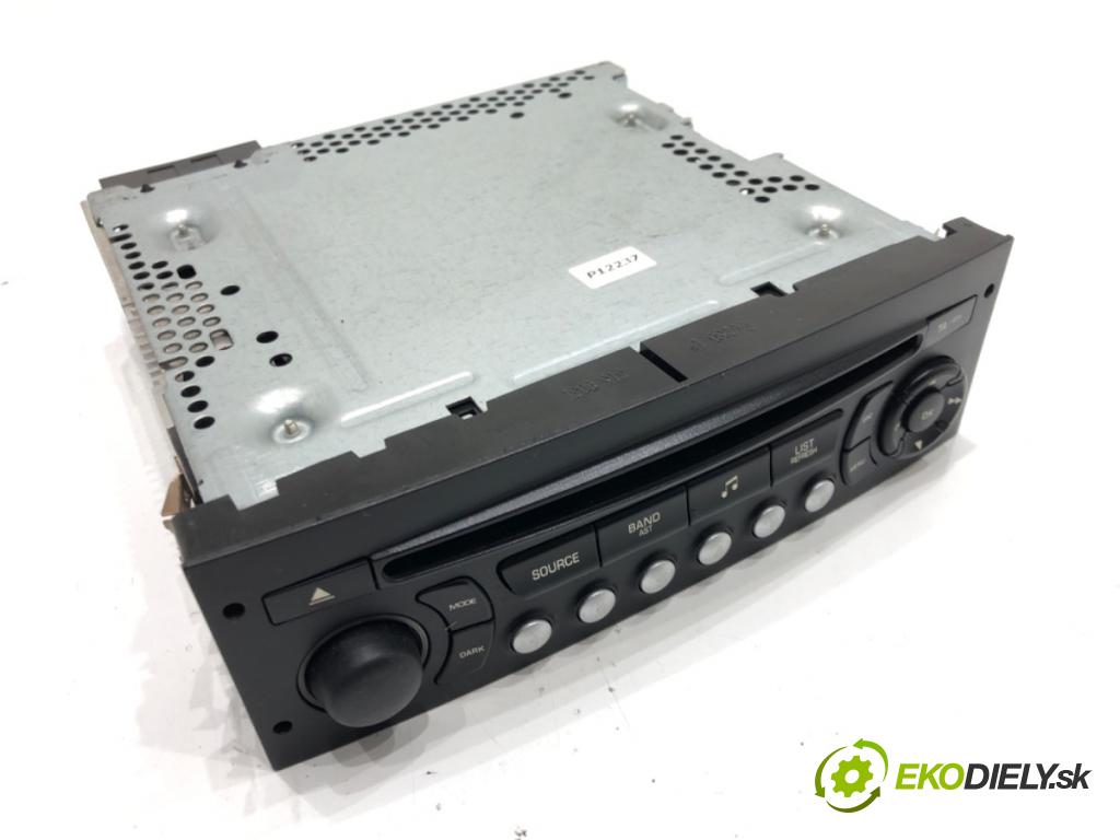 CITROEN C3 II (SC_) 2009 - 2022    1.4 54 kW [73 KM] benzyna 2009 - 2016  RADIO 96775574XT (Audio zariadenia)