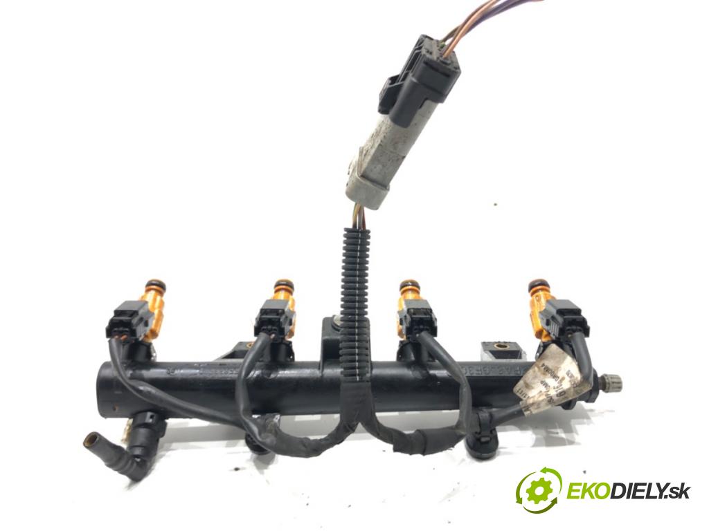 CITROEN C3 II (SC_) 2009 - 2022    1.4 54 kW [73 KM] benzyna 2009 - 2016  Lišta vstrekovacia 9655833580 (Vstrekovacie lišty)