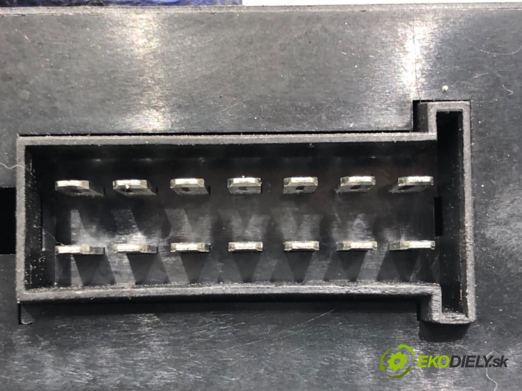 CITROEN C3 II (SC_) 2009 - 2022    1.4 54 kW [73 KM] benzyna 2009 - 2016  Modul ťažného oka 10R-047537 (Ostatné)