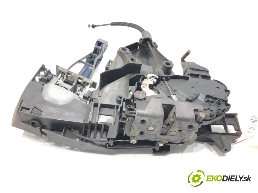 VOLVO V50 (545) 2003 - 2012    2.0 D 100 kW [136 KM] olej napędowy 2004 - 2010  zámok dveře levý přední část 30699441