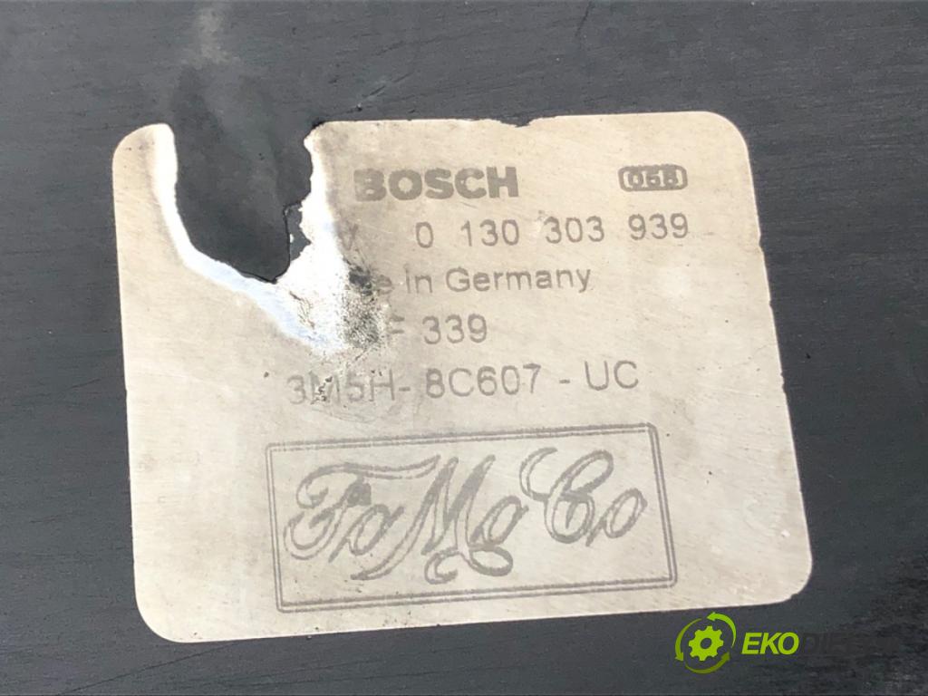 VOLVO V50 (545) 2003 - 2012    2.0 D 100 kW [136 KM] olej napędowy 2004 - 2010  ventilátor chladiče 3M5H-8C607-UC (Ventilátory)