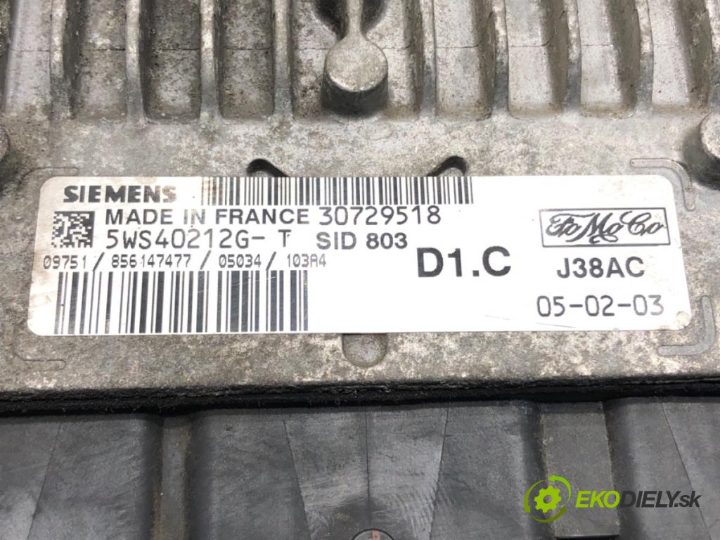 VOLVO V50 (545) 2003 - 2012    2.0 D 100 kW [136 KM] olej napędowy 2004 - 2010  riadiaca jednotka Motor 30729518 (Riadiace jednotky)