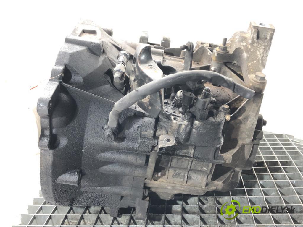 VOLVO V50 (545) 2003 - 2012    2.0 D 100 kW [136 KM] olej napędowy 2004 - 2010  Prevodovka 3S7R-7F096-DC (Prevodovky)