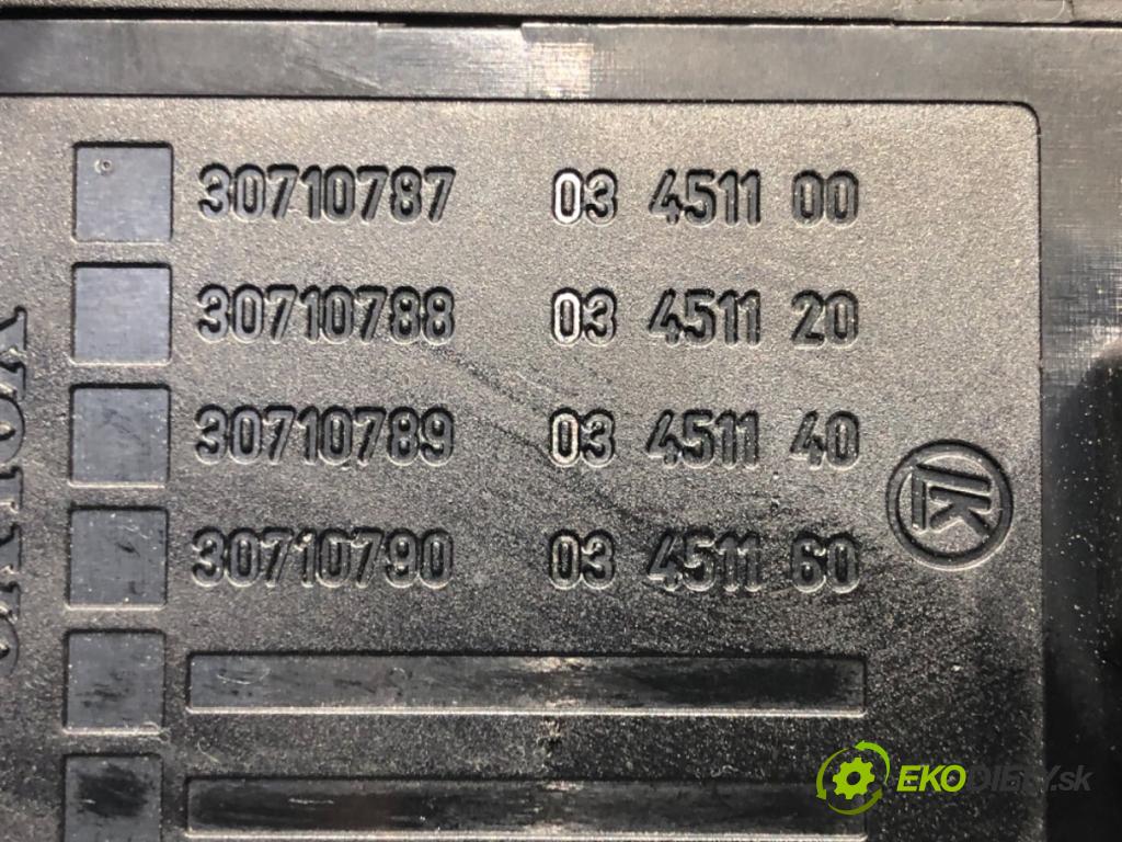 VOLVO V50 (545) 2003 - 2012    2.0 D 100 kW [136 KM] olej napędowy 2004 - 2010  přepínač oken 30710787 (Ovládaní topení a přepínače)