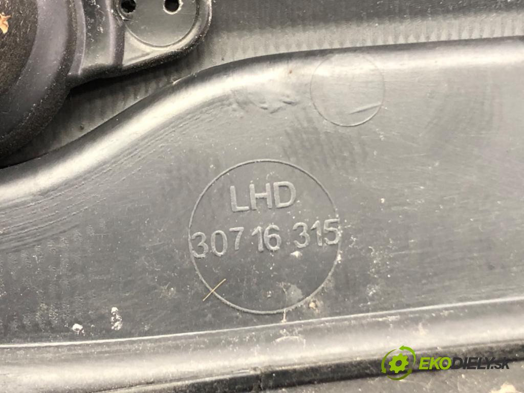 VOLVO V50 (545) 2003 - 2012    2.0 D 100 kW [136 KM] olej napędowy 2004 - 2010  Torpédo, plast pod čelné okno 30716315 (Torpéda)