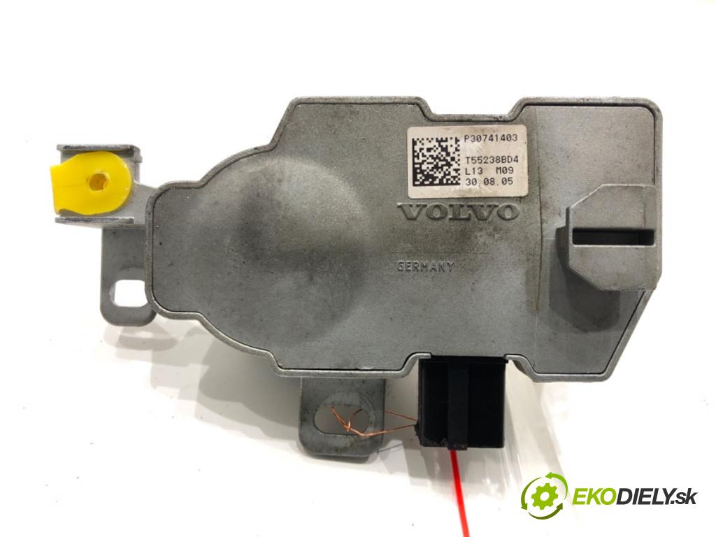 VOLVO V50 (545) 2003 - 2012    2.0 D 100 kW [136 KM] olej napędowy 2004 - 2010  blokáda volantu P30741403 (Ostatné)